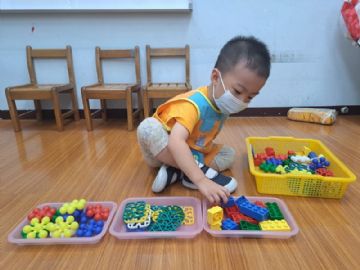 我做得到~我會將玩具分類喔!